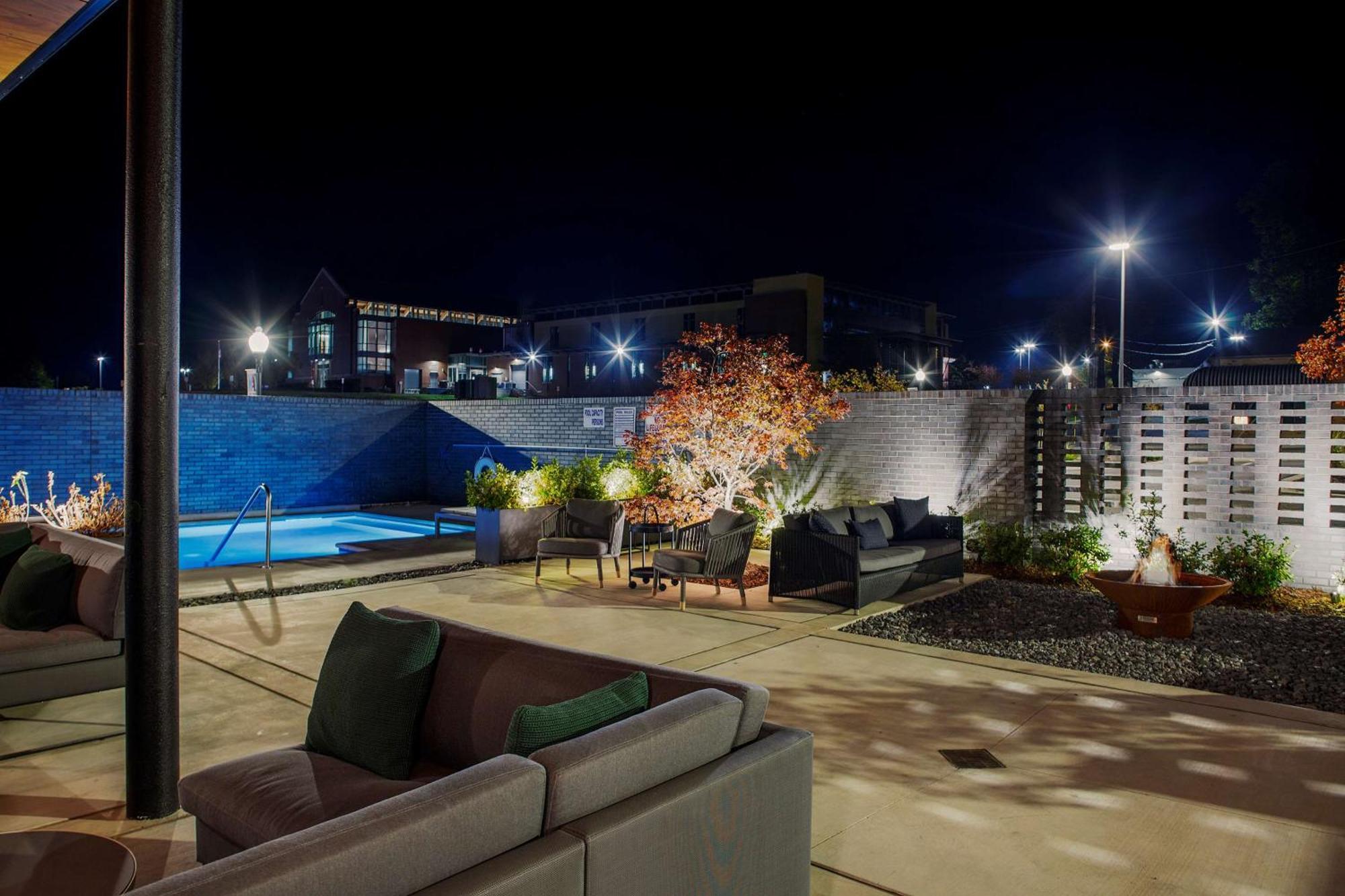 The Haywood, Tapestry Collection By Hilton El Dorado Exterior foto